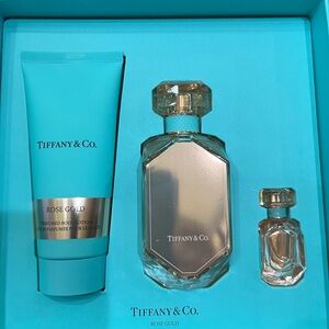 NWOT Tiffany’s - Rose gold